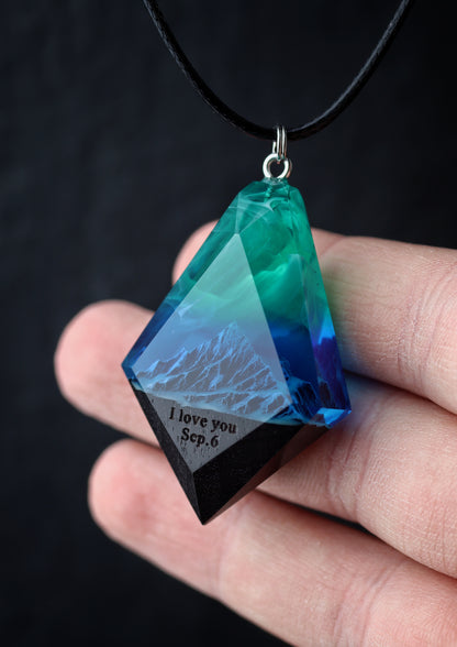 Epoxy resin and wood Mountain Northern lights Rhombus pendant