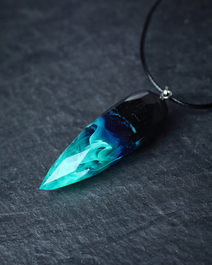 Epoxy resin and wood Northern light Crystal Faceted pendant