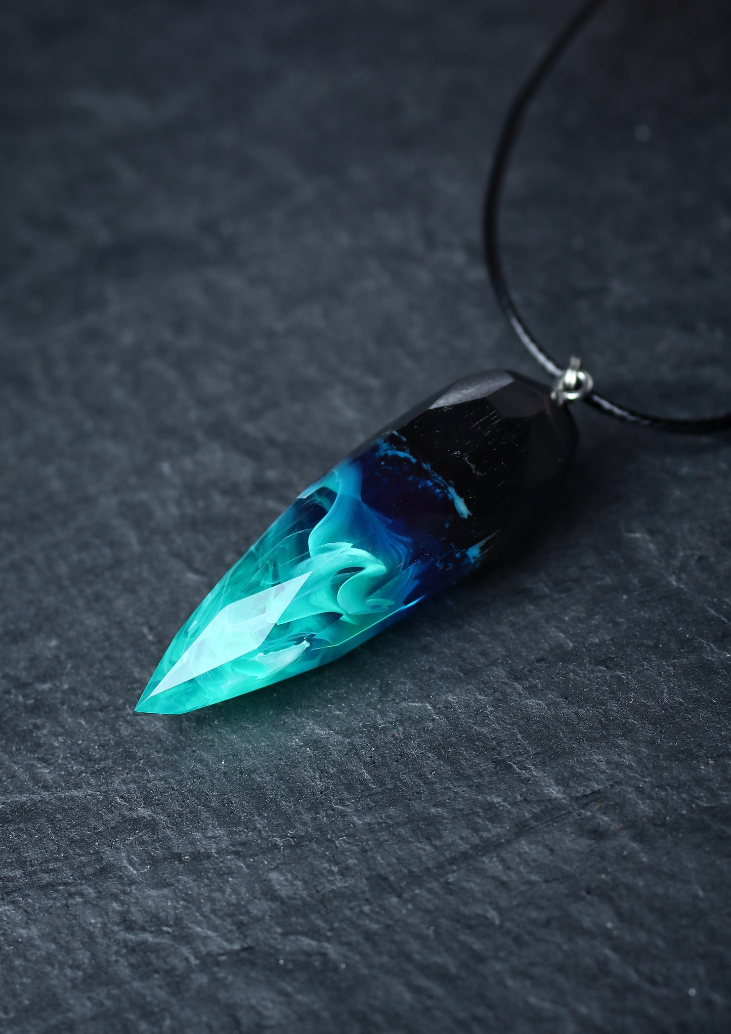 Epoxy resin and wood Northern light Crystal Faceted pendant