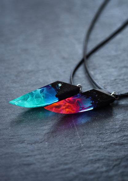 Epoxy resin and wood Couple Nightfall & Northern lights pendant