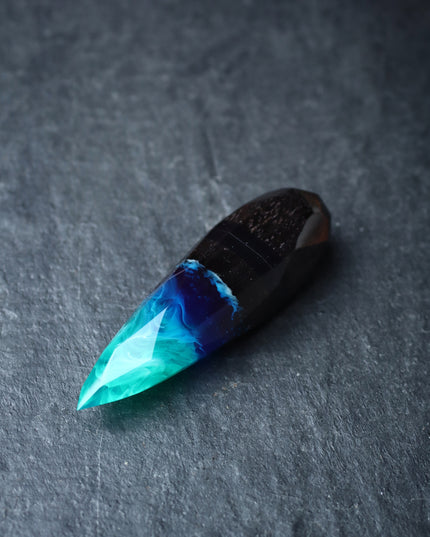 Epoxy resin and wood Northern lights Crystal USB