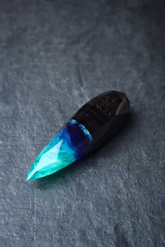Handmade wood resin USB stick with northern lights effect