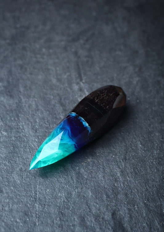 Handmade wood resin USB stick with northern lights effect
