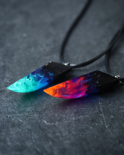 Epoxy resin and wood Couple Nightfall & Northern lights pendant