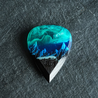 Northern lights Mountain guitar pick