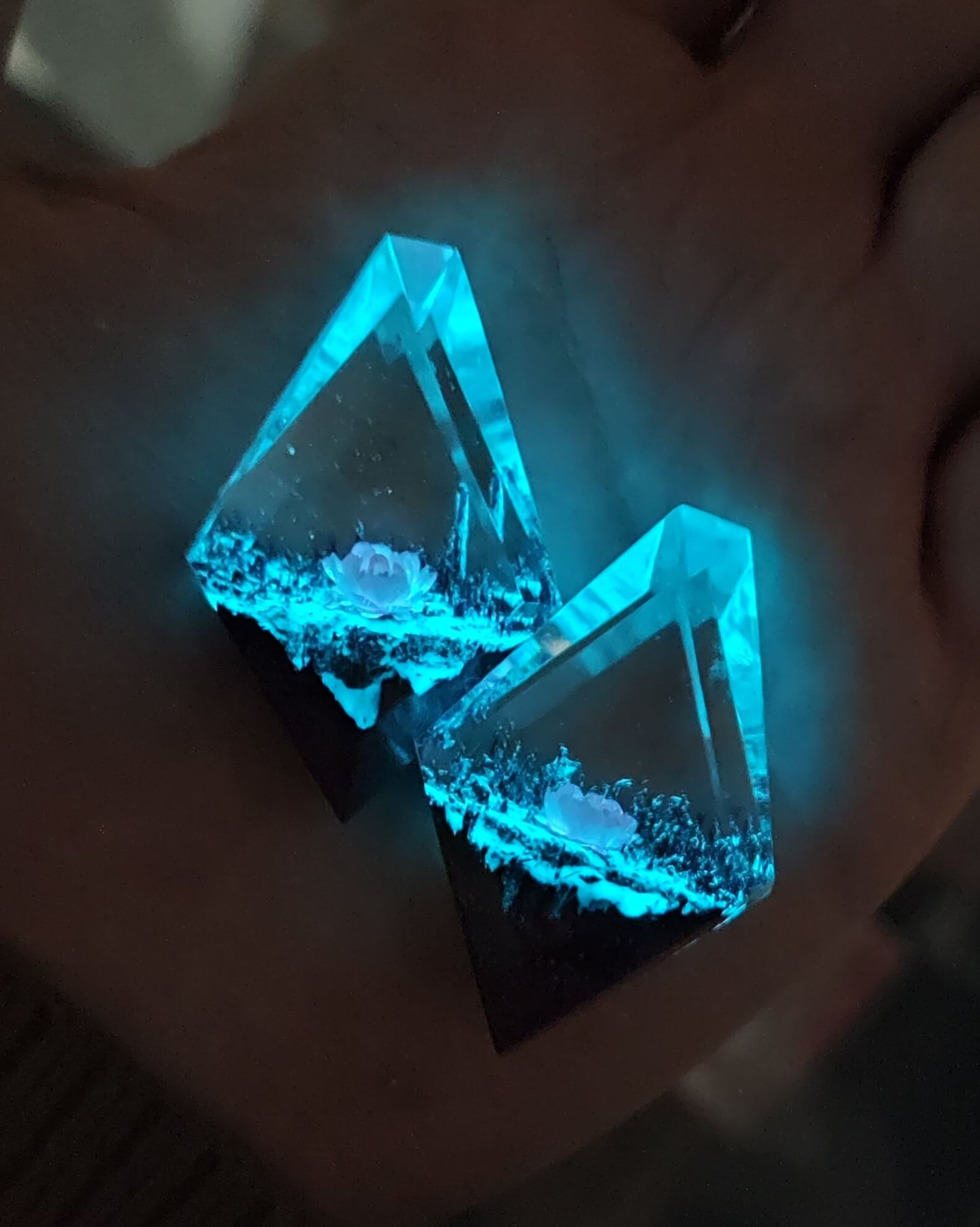 PInk Glixia Amaranth wood Rhombus Pendant