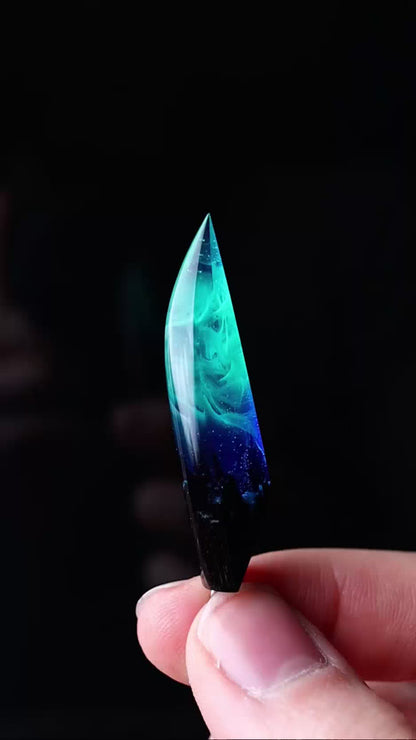 Northern lights Fang pendant