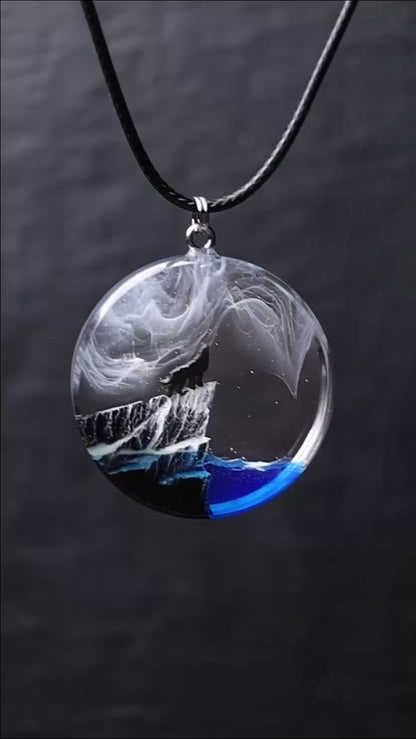 Wolf Mountain Round pendant