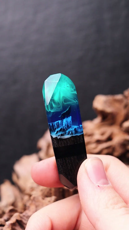 Epoxy resin and wood Northern lights Mountain Wolf USB