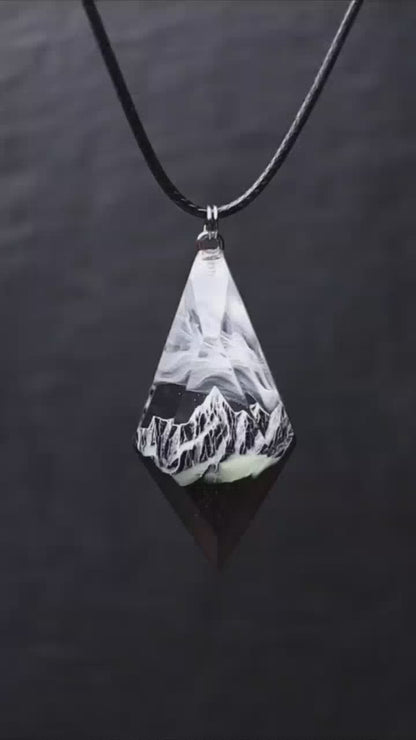 Mountain Pass pendant